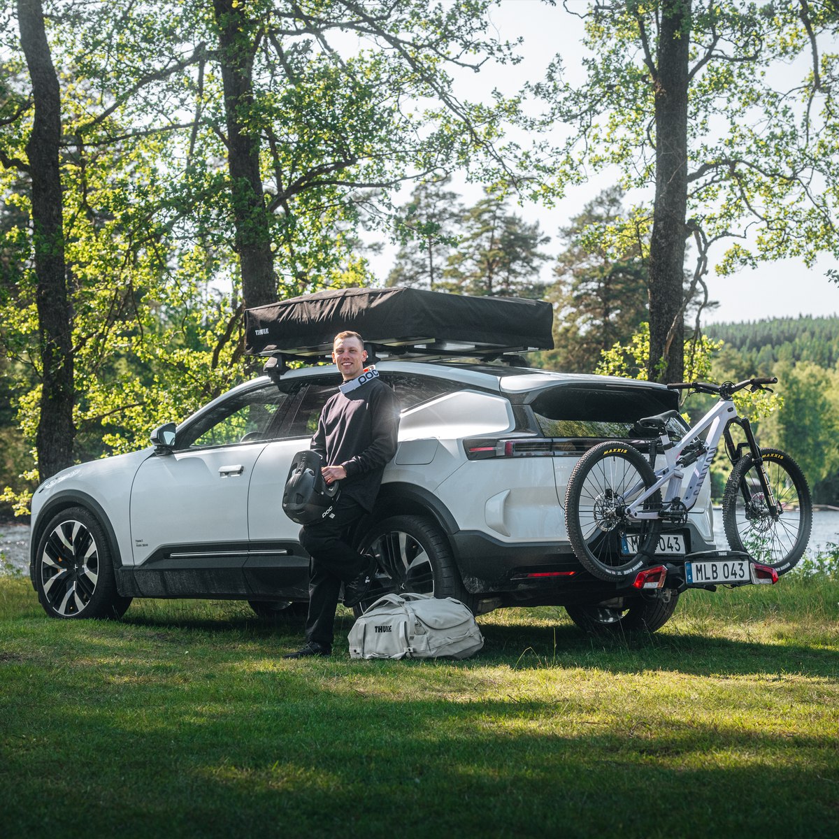 thule-velolite-foldable-platform-bike-rack-3-bikes-7-2007762-2.jpg